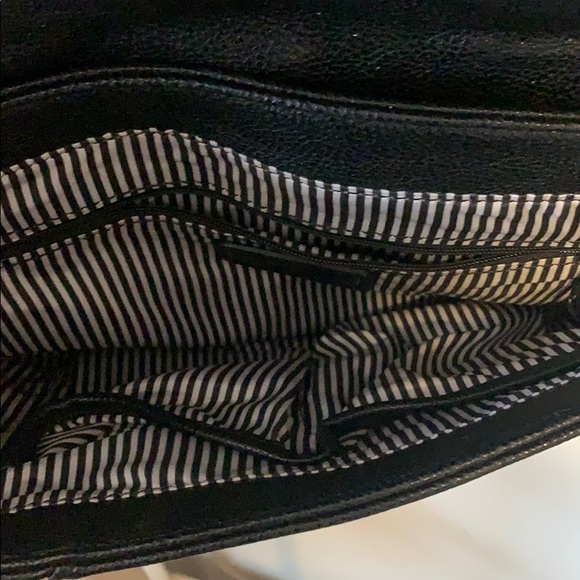 Nine West black shoulder bag with tons of pockets - Picture 5 of 6